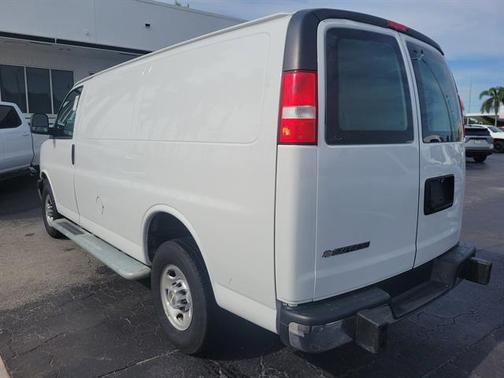 2024 Chevrolet Express 2500 RWD 2500 Regular Wheelbase WT