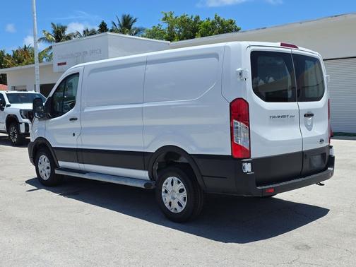 Oxford White 2025 Ford Transit-250 Base