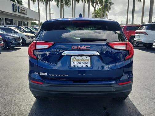 2022 GMC Terrain SLE