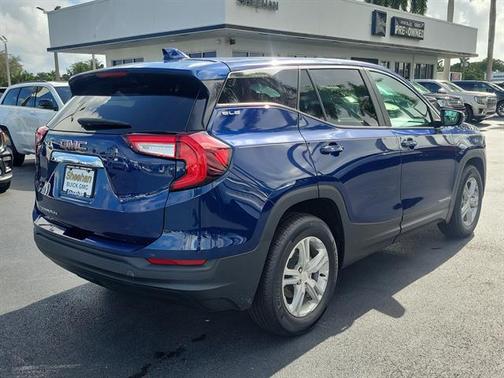 2022 GMC Terrain SLE