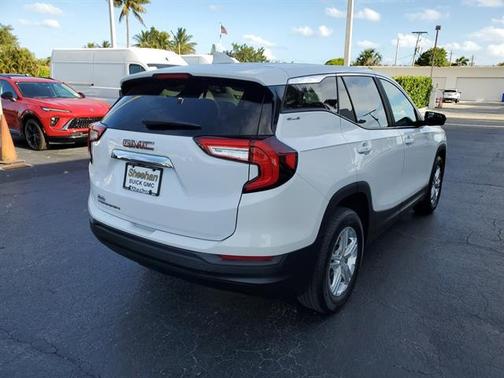 2022 GMC Terrain SLE