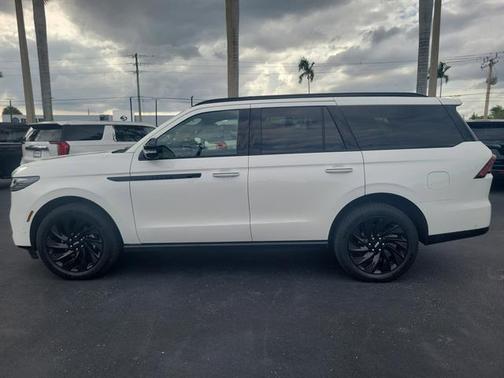 2025 Lincoln Navigator Reserve