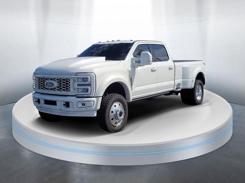 2023 Ford F-450 Lariat