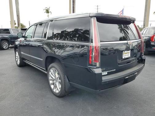 2019 Cadillac Escalade ESV Premium Luxury