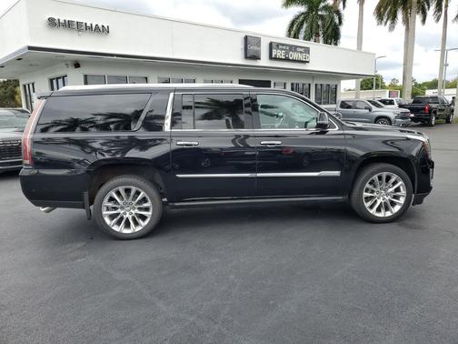 2019 Cadillac Escalade ESV Premium Luxury