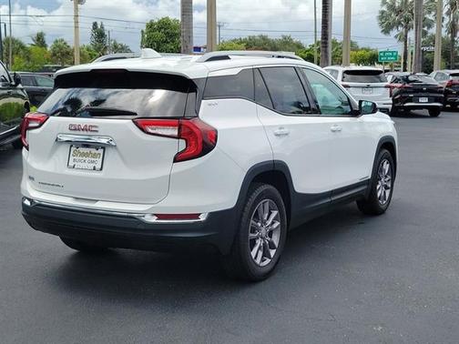 2022 GMC Terrain SLT