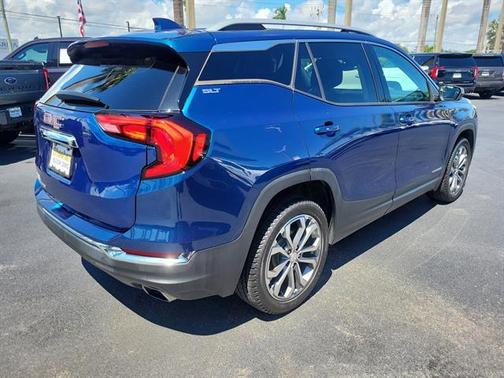 2020 GMC Terrain SLT