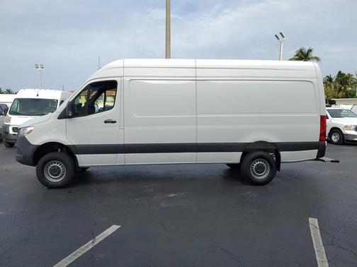 2023 Mercedes-Benz Sprinter 2500 High Roof