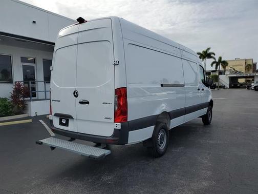 2023 Mercedes-Benz Sprinter 2500 High Roof