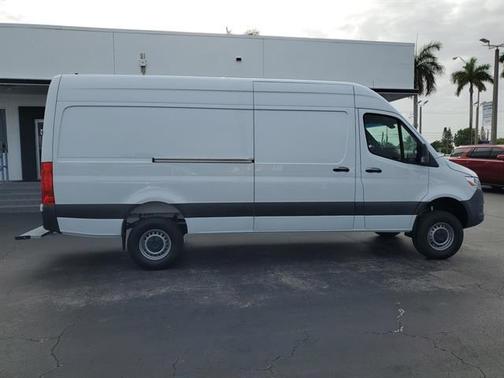 2023 Mercedes-Benz Sprinter 2500 High Roof