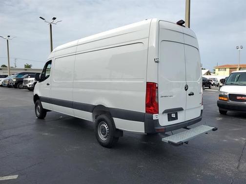 2023 Mercedes-Benz Sprinter 2500 High Roof