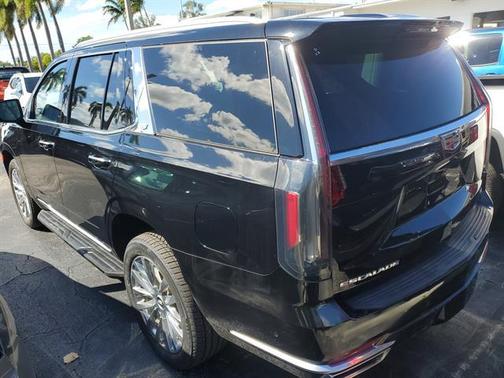 2023 Cadillac Escalade Premium Luxury
