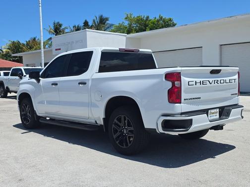 Summit White 2024 Chevrolet Silverado 1500 Custom