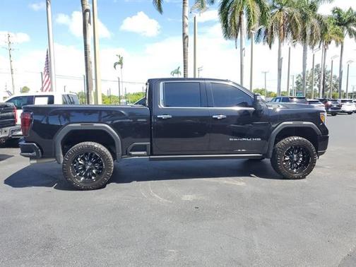 2022 GMC Sierra 2500 Denali