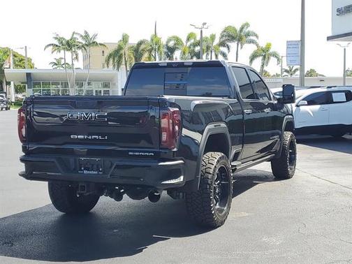 2022 GMC Sierra 2500 Denali