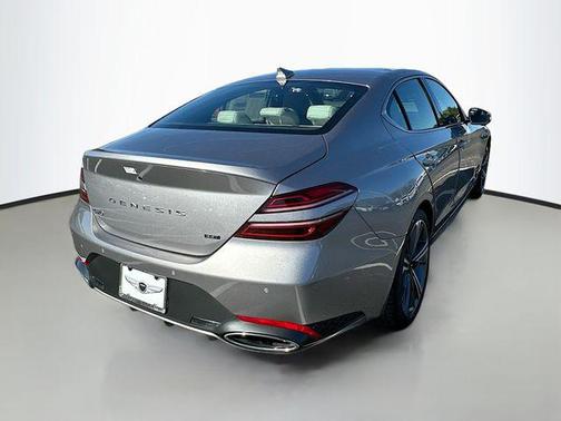 2025 Genesis G70 3.3T RWD Sport Advanced