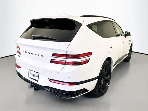 Uyuni White 2026 Genesis GV80 3.5T