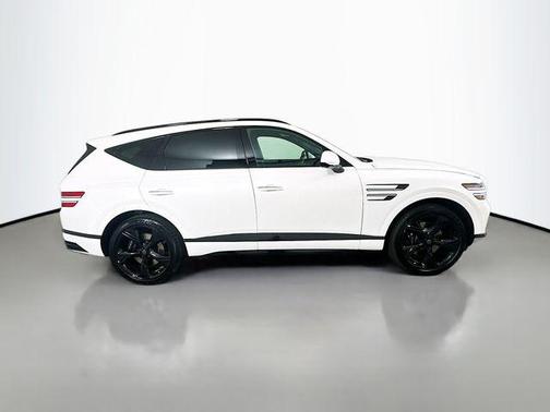 Uyuni White 2026 Genesis GV80 3.5T