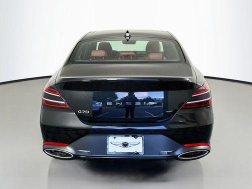 Vik Black 2026 Genesis G70 3.3T RWD Sport Prestige