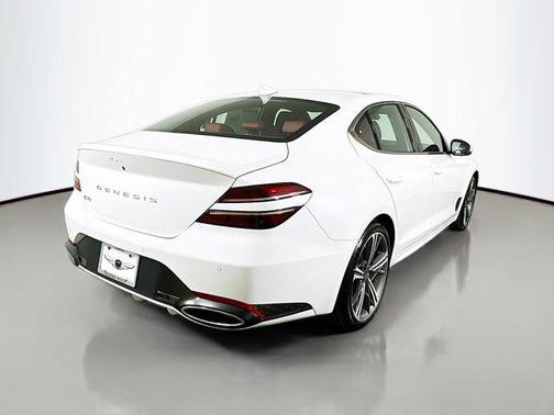 2025 Genesis G70 2.5T RWD