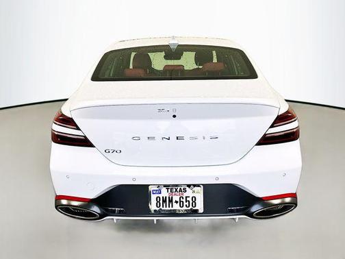 2025 Genesis G70 2.5T RWD