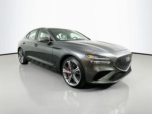2025 Genesis G70 2.5T RWD