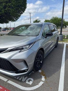 2024 Toyota Sienna XSE 7 Passenger