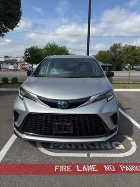 2024 Toyota Sienna XSE 7 Passenger