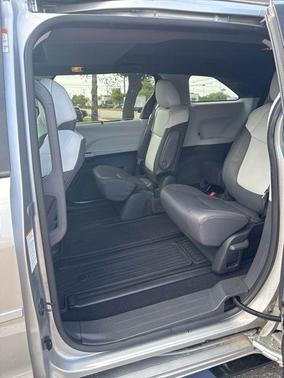 2024 Toyota Sienna XSE 7 Passenger