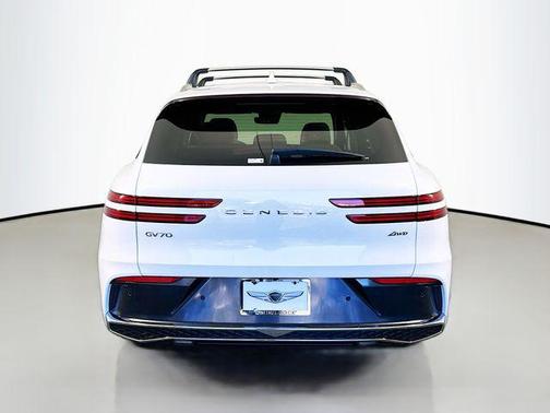 2026 Genesis GV70 2.5T Advanced
