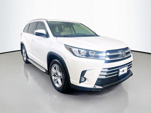Blizzard Pearl 2019 Toyota Highlander Limited