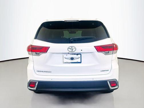 Blizzard Pearl 2019 Toyota Highlander Limited
