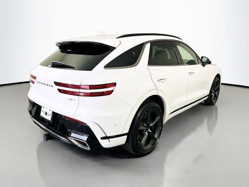 Uyuni White 2026 Genesis GV70 2.5T Sport Prestige