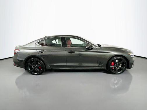 Makalu Gray 2026 Genesis G70 3.3T RWD Sport Prestige