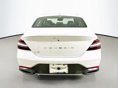 2025 Genesis G70 2.5T RWD