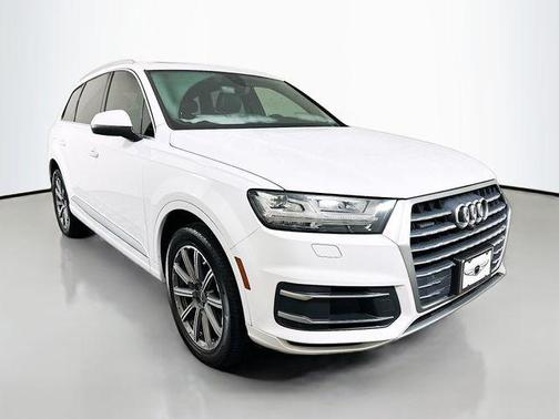 2019 Audi Q7 45 Premium Plus