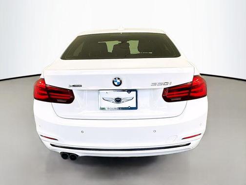 2018 BMW 330 xDrive