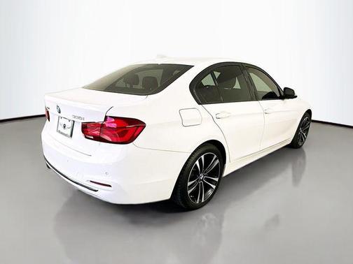 2018 BMW 330 xDrive