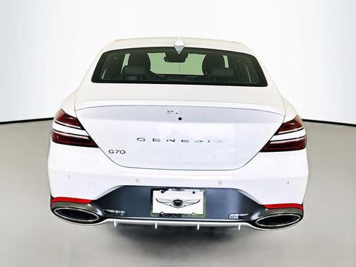2025 Genesis G70 2.5T RWD
