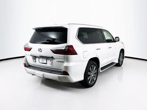 2016 Lexus LX 570 Base