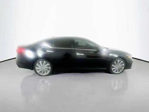 2024 Nissan Altima 2.5 SL