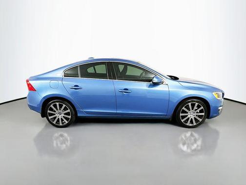 2015 Volvo S60 T5 Platinum