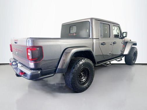 Crystal Metallic 2022 Jeep Gladiator Rubicon