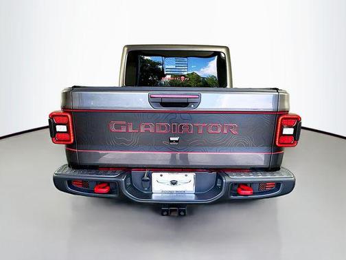 Crystal Metallic 2022 Jeep Gladiator Rubicon