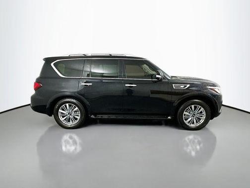 2021 INFINITI QX80 Luxe