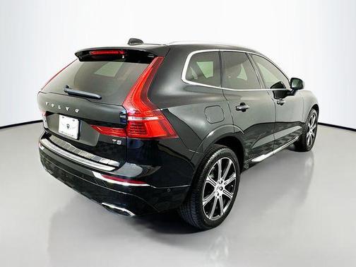 2021 Volvo XC60 T5 Inscription
