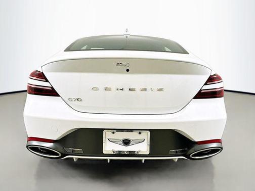 2025 Genesis G70 2.5T RWD