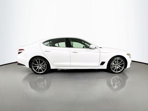 2025 Genesis G70 2.5T RWD