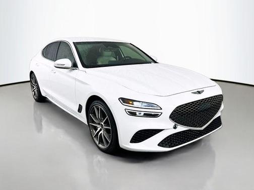 Uyuni White 2026 Genesis G70 2.5T RWD