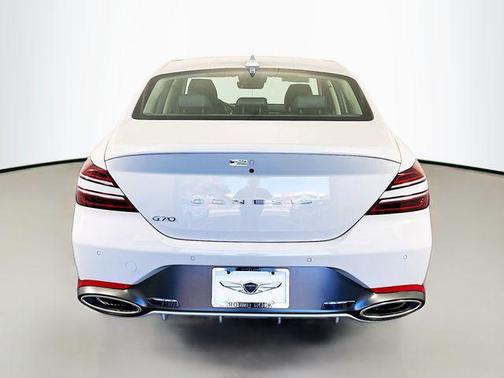 2026 Genesis G70 2.5T RWD Prestige